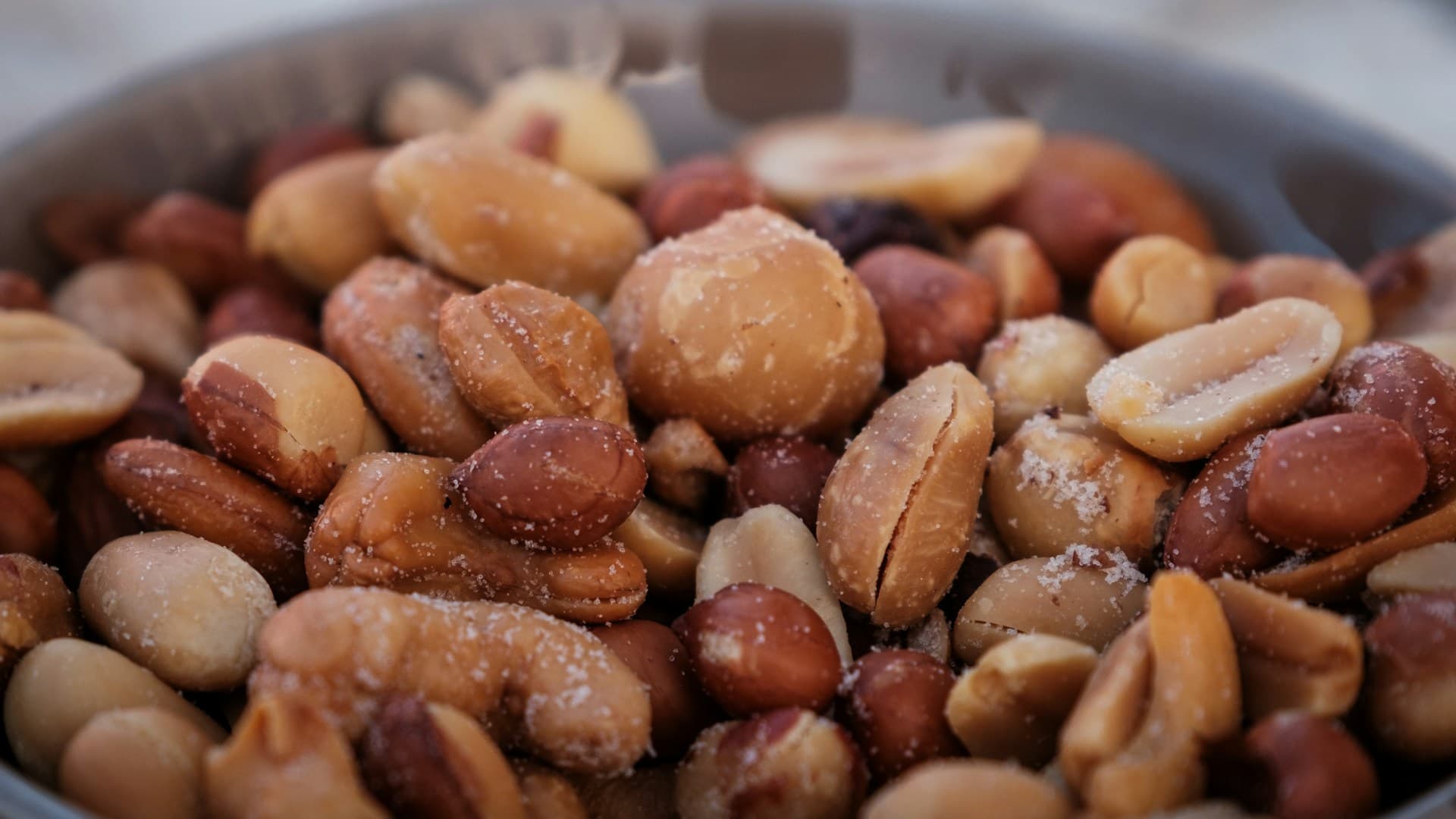 nuts-carnivore-diet